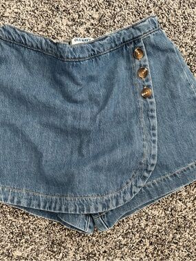 Old Navy Blue Denim Button-Accent Skort